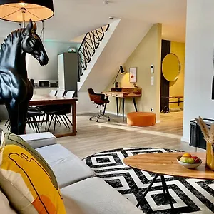 Stylisches City-apartment - Ruhig & Zentral Apartment
